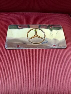 Mercedes Benz chrome Gold emblem License Plat